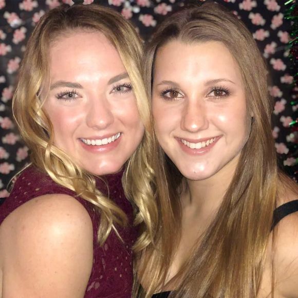 Meet your Posher, Eliza - Picture 1 of 1